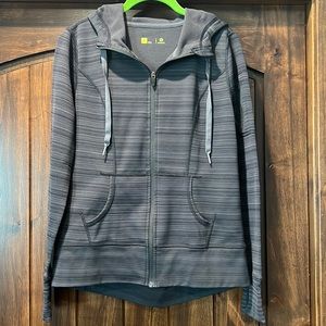 Women’s Fitted Xersion Athletic Light Jacket Small